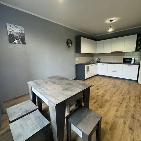 Grey House Vorokhta